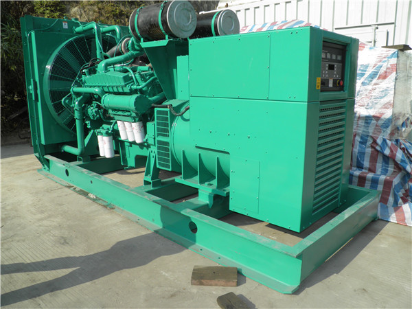 龙州出租发电机 发电机组厂家：柴油发电机组的控制屏的作用是什么？