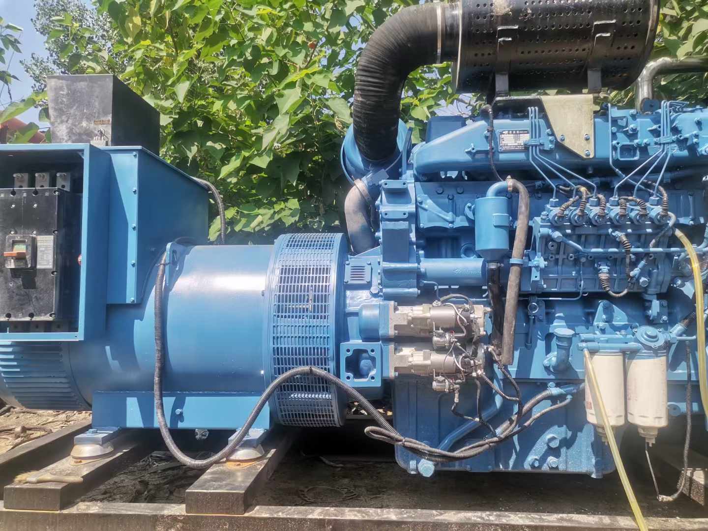 龙州详细说明降低 800kW 柴油发电机输出电流波动的方法